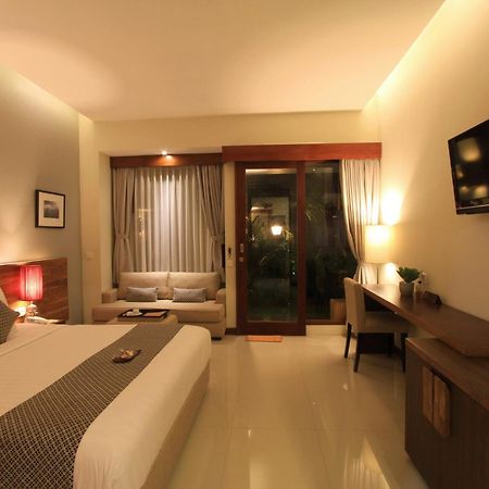 Uma Karan Hotel Kuta Lombok Buitenkant foto