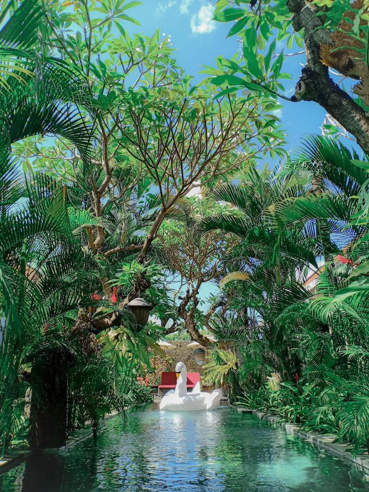 Uma Karan Hotel Kuta Lombok Buitenkant foto