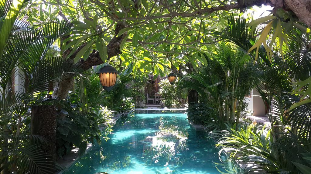 Uma Karan Hotel Kuta Lombok Buitenkant foto