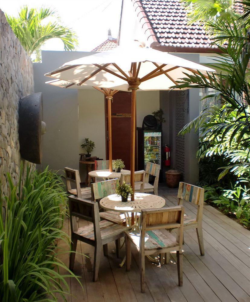 Uma Karan Hotel Kuta Lombok Buitenkant foto
