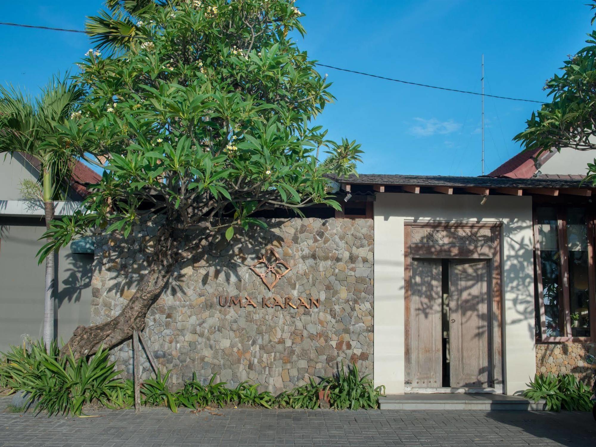 Uma Karan Hotel Kuta Lombok Buitenkant foto
