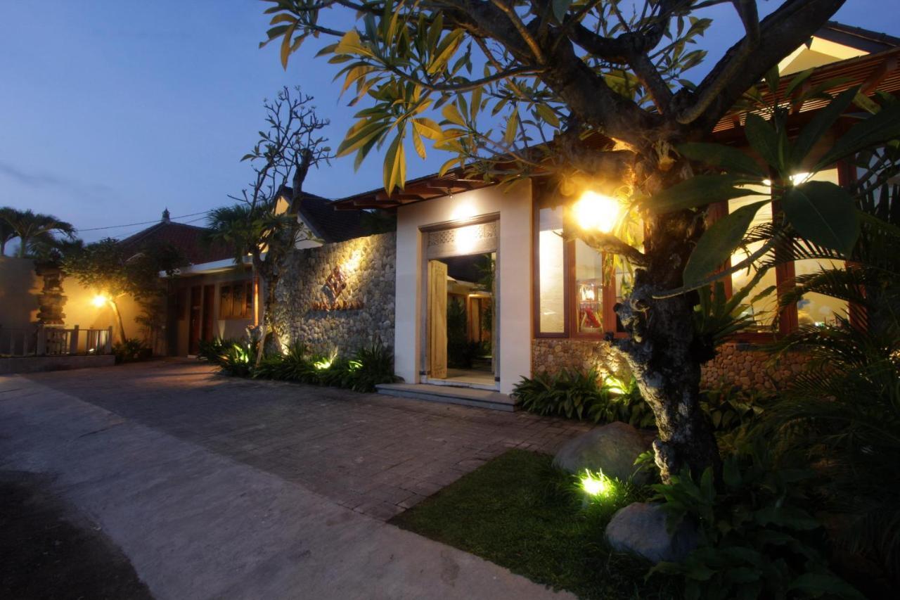 Uma Karan Hotel Kuta Lombok Buitenkant foto
